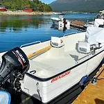 10 Person In Eidsvag *