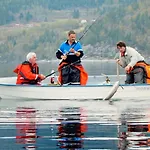 10 Person In Eidsvag Feriehus