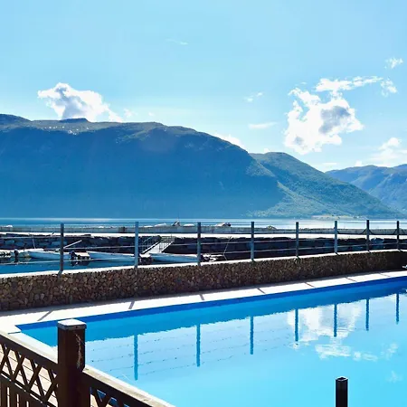 Σπίτι διακοπών 10 Person In Eidsvag Rød